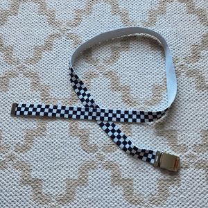 checkered belt